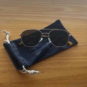 NEVER WORN Suffolk Aviator Glasses